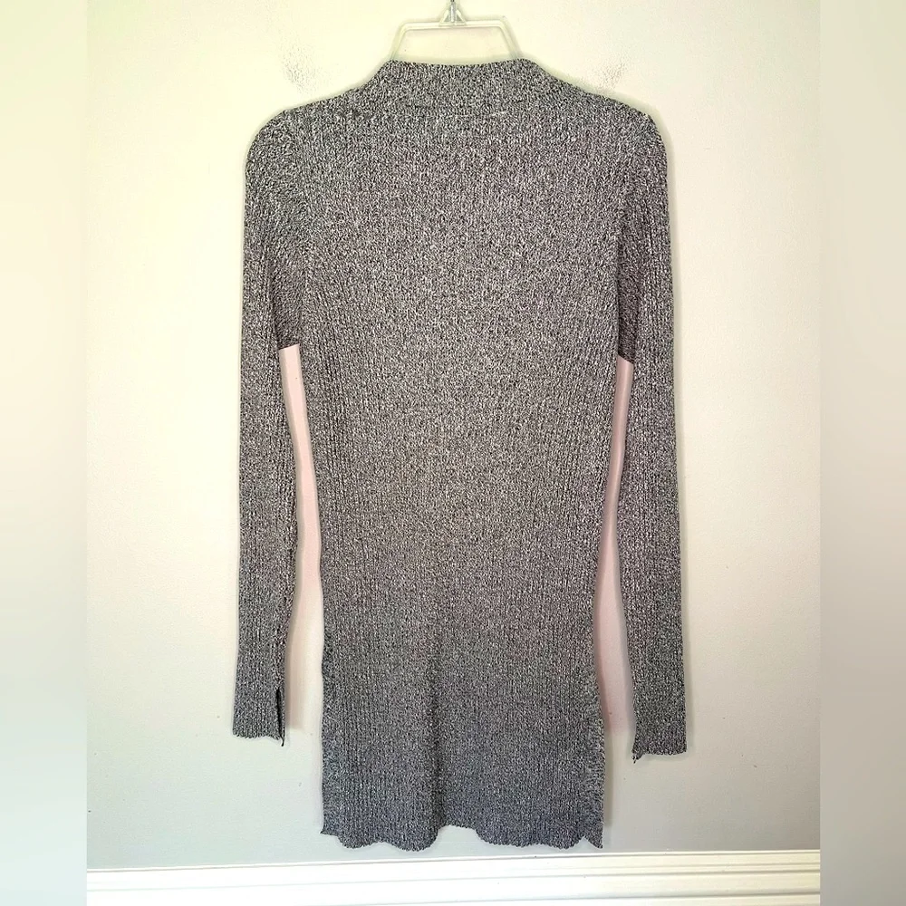 Top Shop Size 4 Gray Knit Long Sleeve Mock Neck Long Sweater
